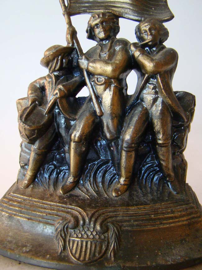 A pair of "Spirit of 1776" or "Yankee Doodle Dandy" Revolutionary War themed bookends on a marble base — image 2